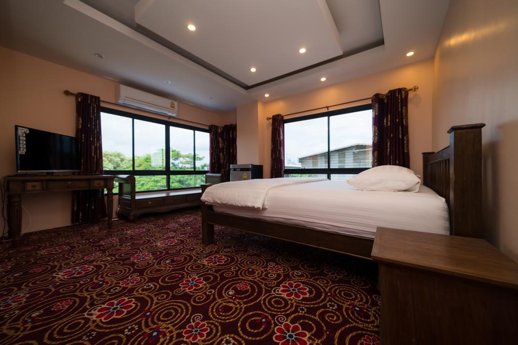 Thongtara House Boutique Srinakarin Hotel Bangkok Bilik gambar